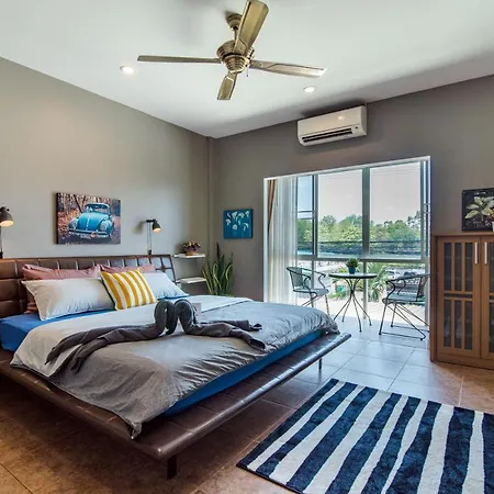 Super Nice Townhouse In City Center, 10 Minutes Walk To Beach, Night Market ...